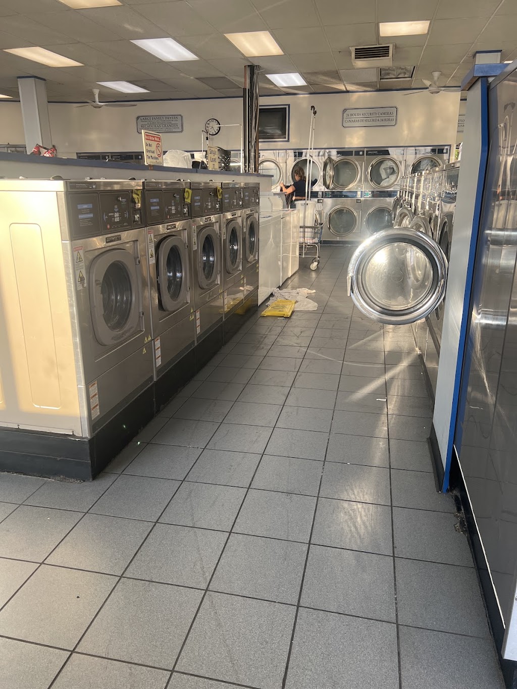 Coin-Op Laundry | 1412-1416 S Atlantic Blvd, Alhambra, CA 91803, USA | Phone: (626) 258-9979