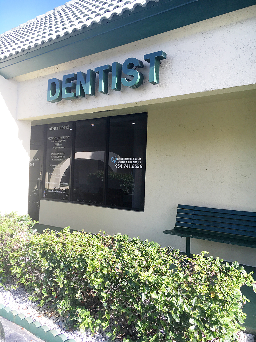 Fresh Dental Smiles | 4565 NW 7th St, Miami, FL 33126, USA | Phone: (305) 448-2700