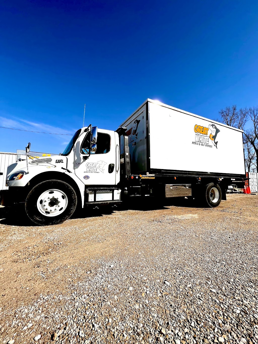 Great White Mobile & Self Storage | 5610 N Marr Rd, Columbus, IN 47203, USA | Phone: (812) 390-4944