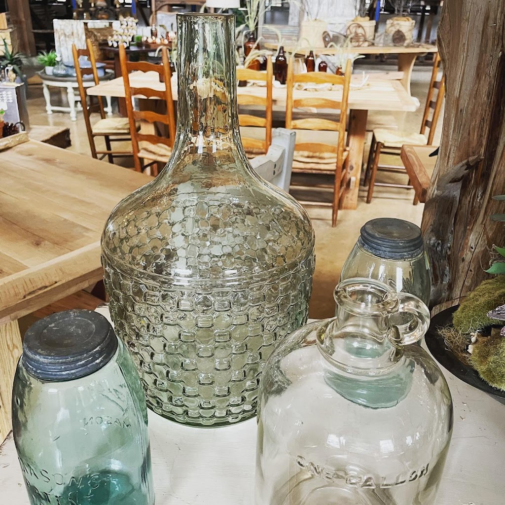 The Vintage Barn market & woodshop | 29102 US-281, Bulverde, TX 78163, USA | Phone: (210) 274-7225