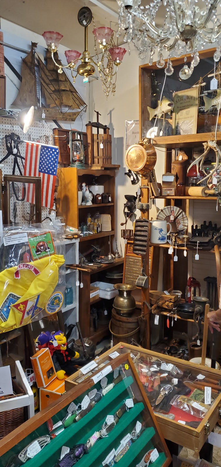 Southaven Antiques And Gifts | 310 Stateline Rd W, Southaven, MS 38671, USA | Phone: (662) 393-2646