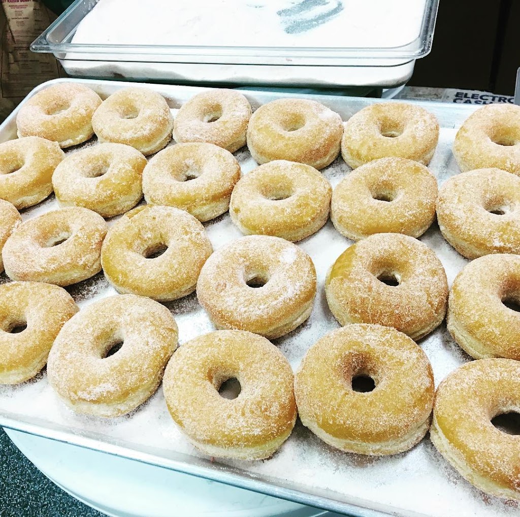 Delite Donuts | 3303 N Main St suite f, Danville, VA 24540, USA | Phone: (434) 425-4115