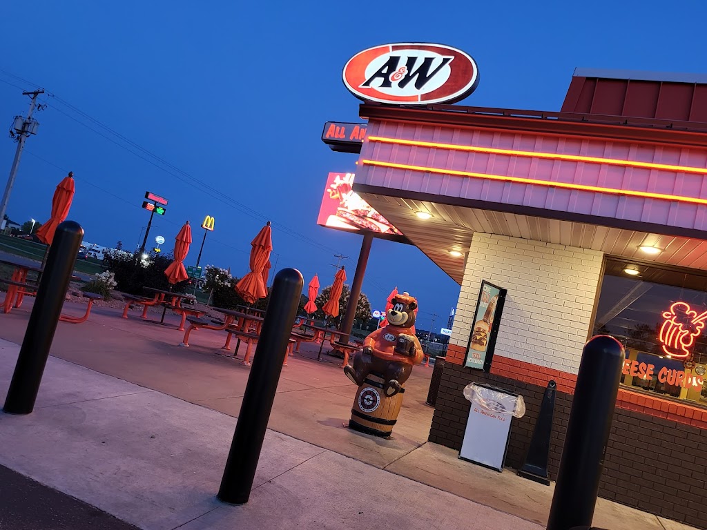 A&W Restaurant | 1035 Bergslien St, Baldwin, WI 54002, USA | Phone: (715) 684-2134