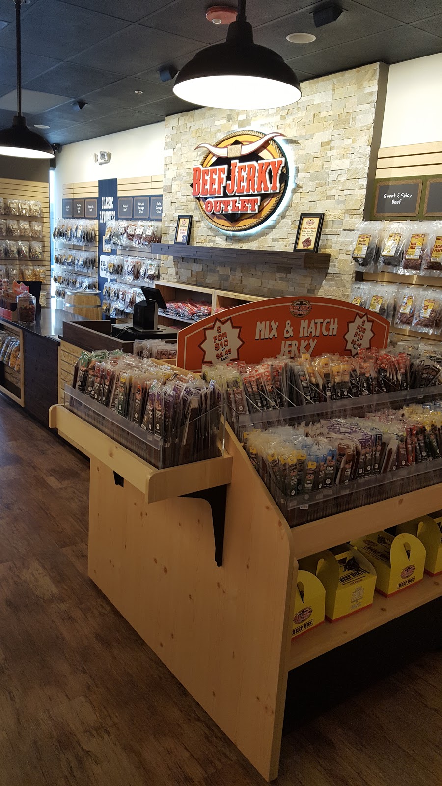 Beef Jerky Outlet | 18 Lightcap Rd, Pottstown, PA 19464, USA | Phone: (610) 327-2847