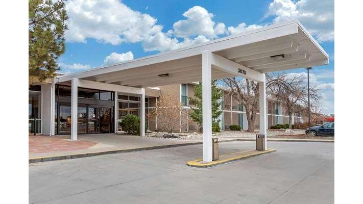 Quality Inn & Suites | 3075 US-50, Cañon City, CO 81212, USA | Phone: (719) 285-0115