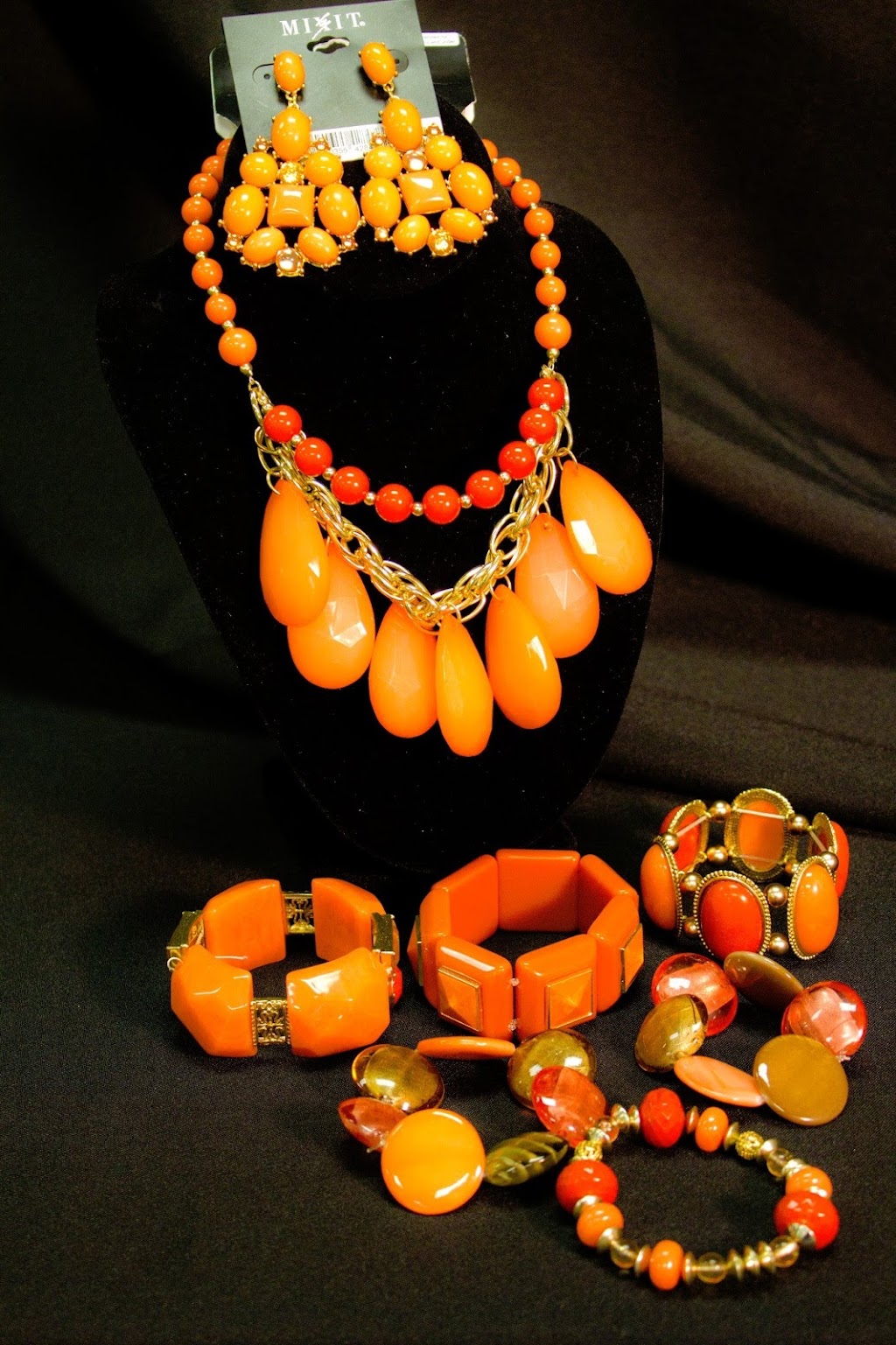 Texas Fashion Jewelry | 11180 Harry Hines Blvd #101, Dallas, TX 75229, USA | Phone: (972) 919-9777