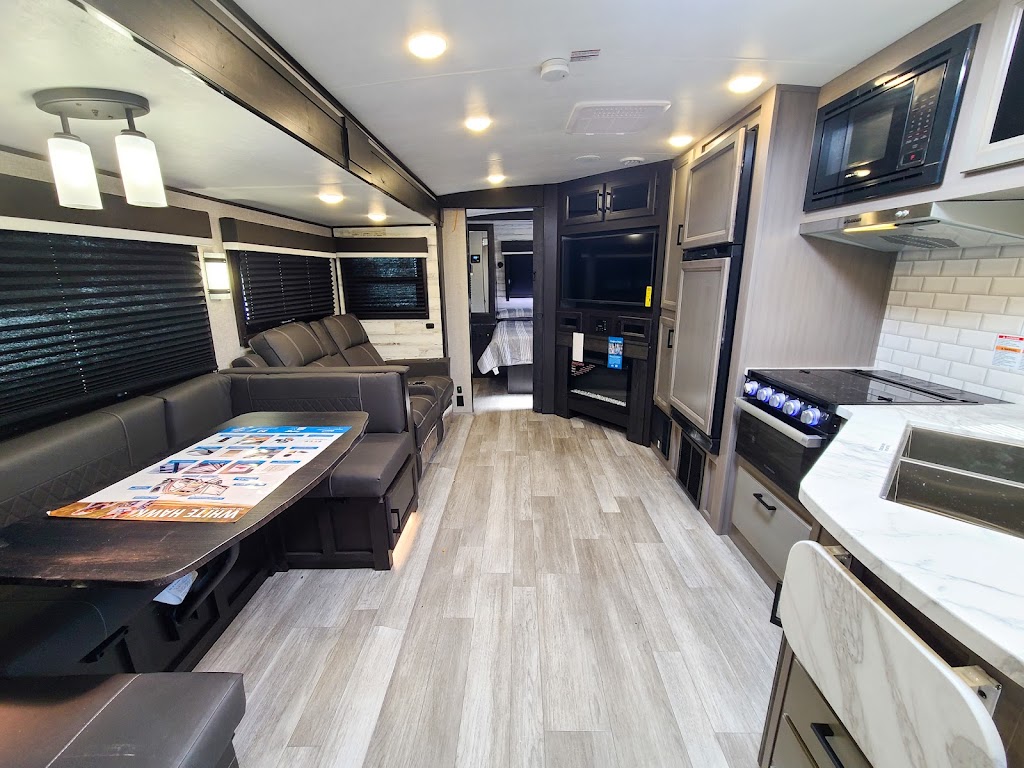 Burton Campers-Exclusive Jayco Dealer | 320 Co Rd 304, Calera, AL 35040, USA | Phone: (205) 668-0075