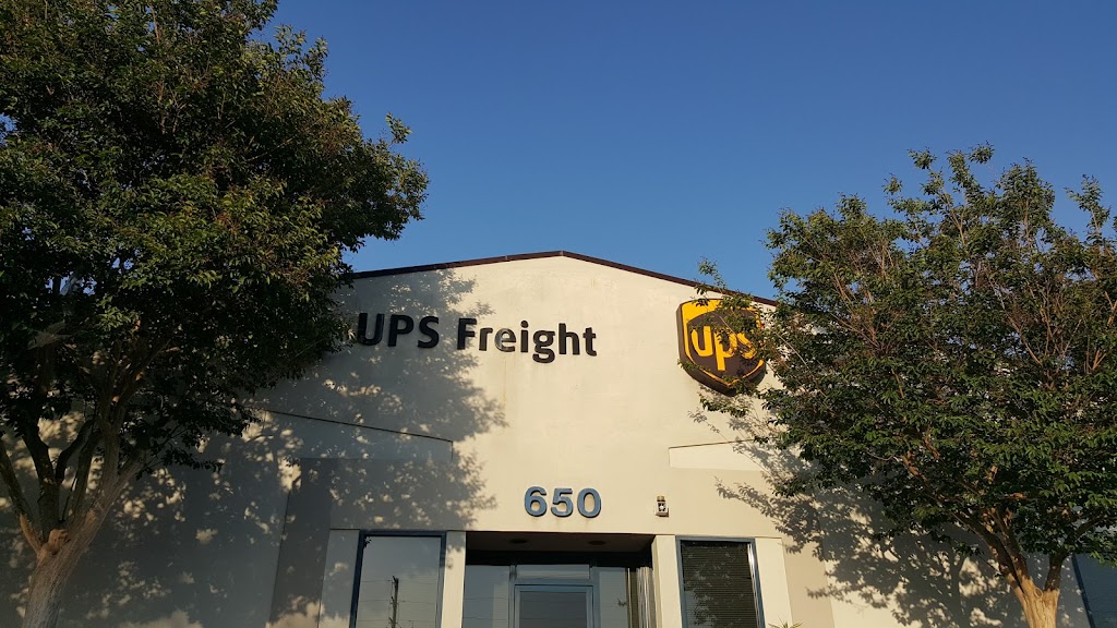 UPS Freight | 650 S Acacia Ave, Fullerton, CA 92831, USA | Phone: (800) 333-7400