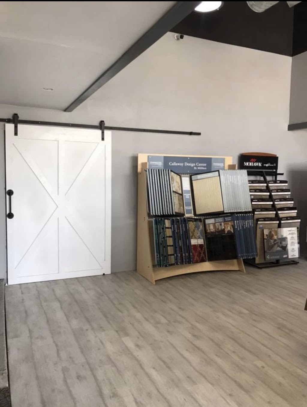 Red Loop Clothing | 618 W Main St, Bellevue, OH 44811, USA | Phone: (419) 217-0876