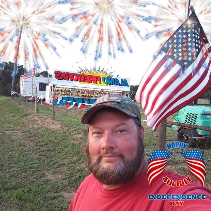 Alamo Fireworks Stand | 2449 TX-97, Pleasanton, TX 78064, USA | Phone: (210) 667-1106