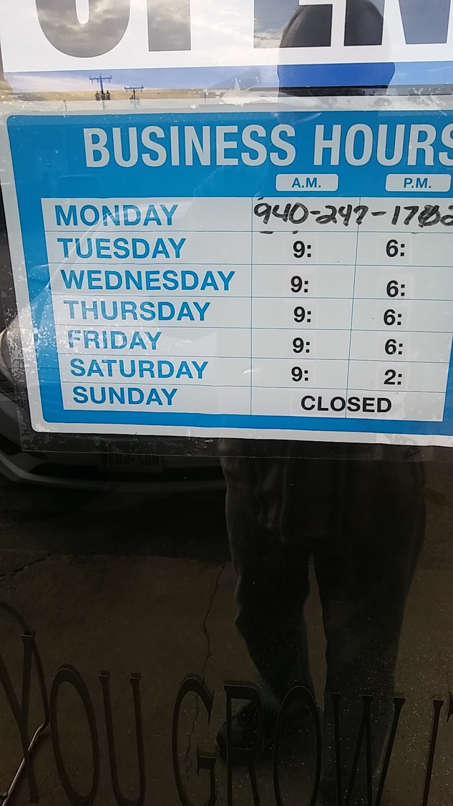 Pit Stop Barber Shop & Parlor | 407 N Sealy Ave, Justin, TX 76247, USA | Phone: (817) 475-5013