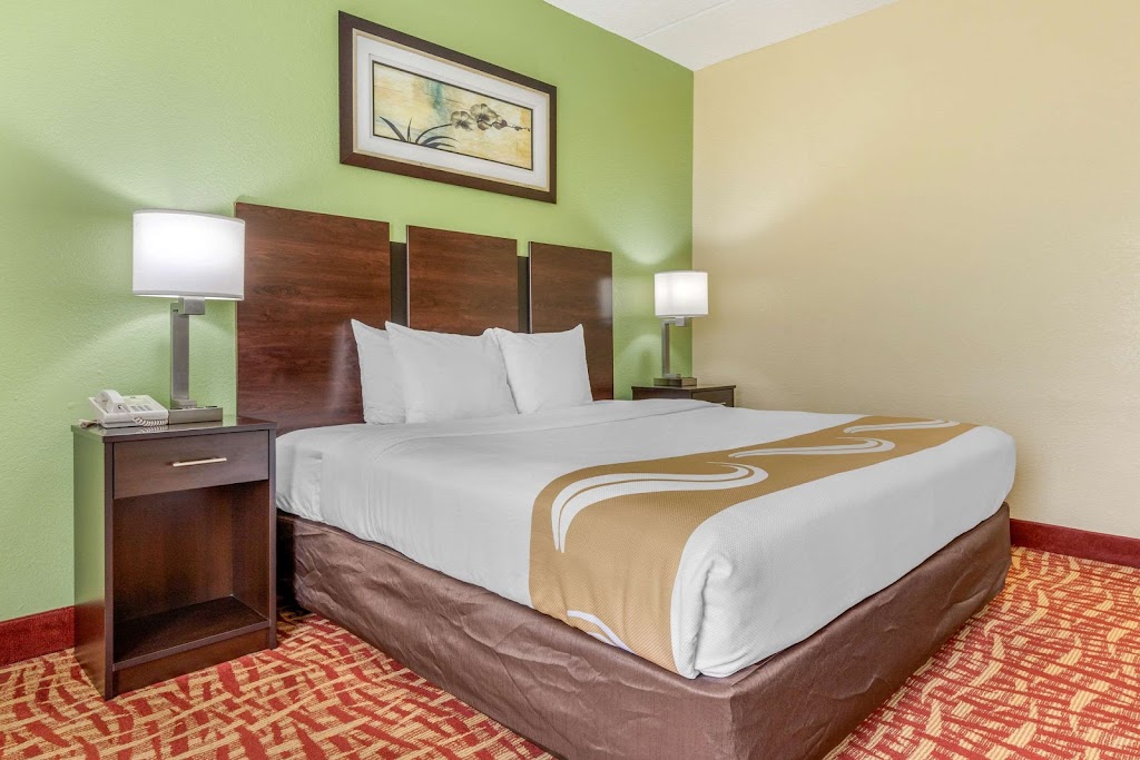 Quality Inn & Suites | 101 Plaza Pkwy, Lexington, NC 27292, USA | Phone: (336) 517-0438