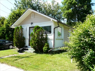 Crystal Beach Cottage Rental Ltd | 326 Lincoln Rd W, Crystal Beach, ON L0S 1B0, Canada | Phone: (416) 706-4230