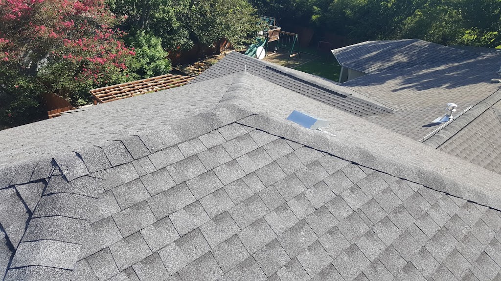 R&L Roofing Specialties | 2221 E Howard Ln, Manor, TX 78653, USA | Phone: (512) 550-4486