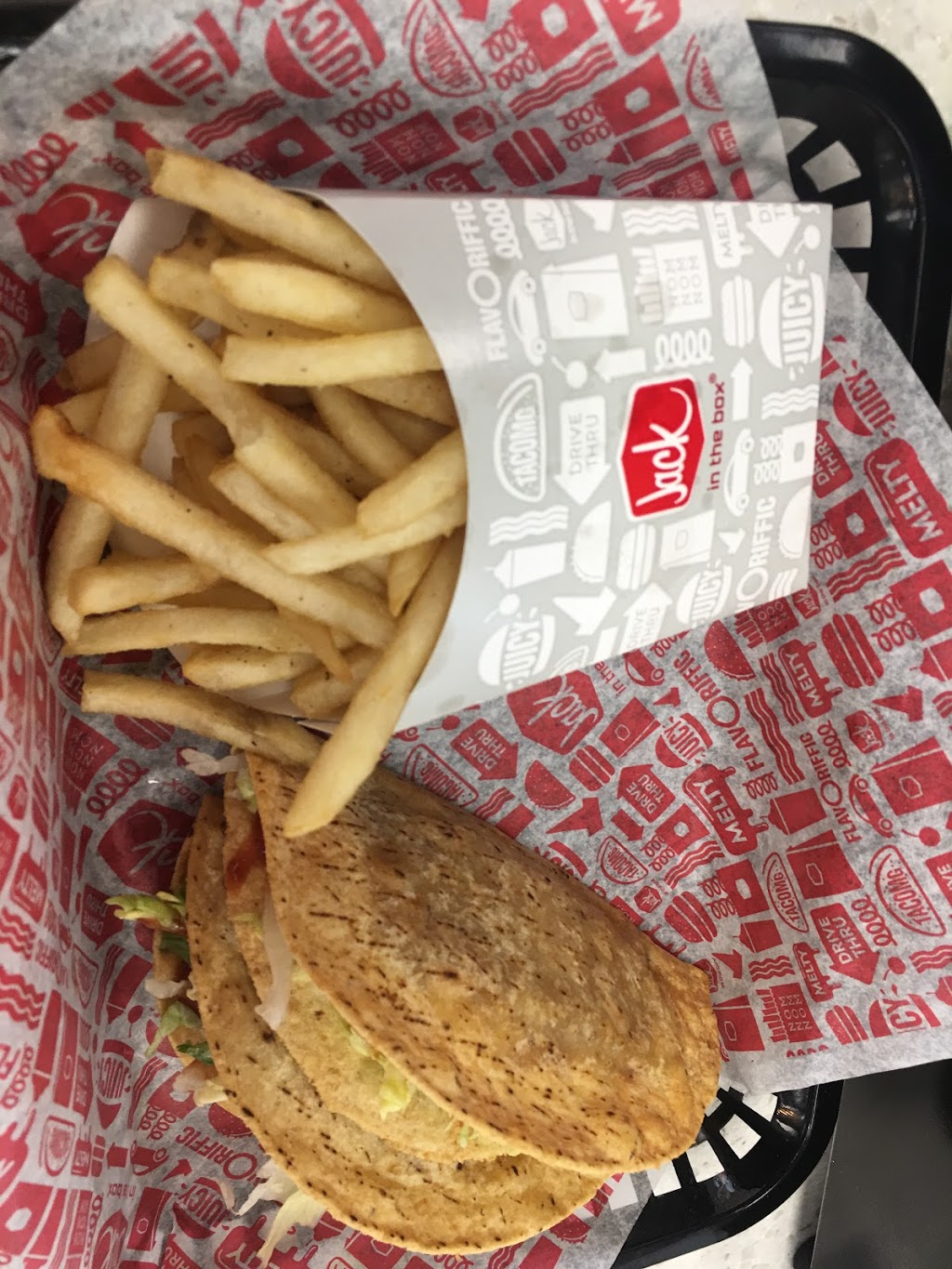 Jack in the Box | 1020 W Davis St, Dallas, TX 75208, USA | Phone: (214) 946-5020