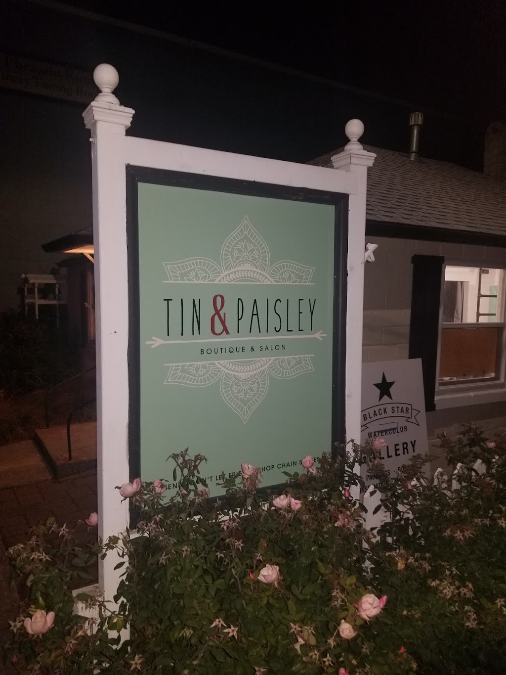 Tin & Paisley Boutique | 249 2nd ave 21561 Main Street Northeast aroura, Canby, OR 97013, USA | Phone: (503) 592-6070