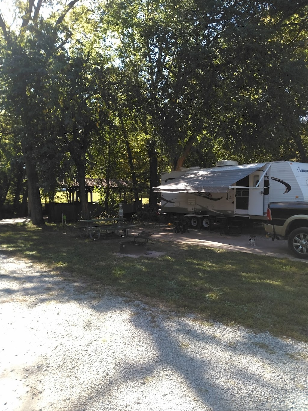 Country Bend Campground | 3279 Honey Bend Ave, Litchfield, IL 62056, USA | Phone: (217) 324-2363