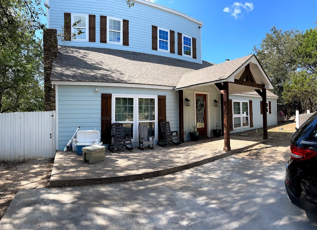 Lake Whitney Vacation Rentals | 121 Sandy Cir, Whitney, TX 76692, USA | Phone: (214) 763-6961