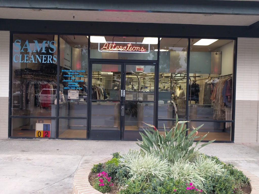 Nippers Corner Cleaners | 15554 Old Hickory Blvd, Nashville, TN 37211, USA | Phone: (615) 833-3262