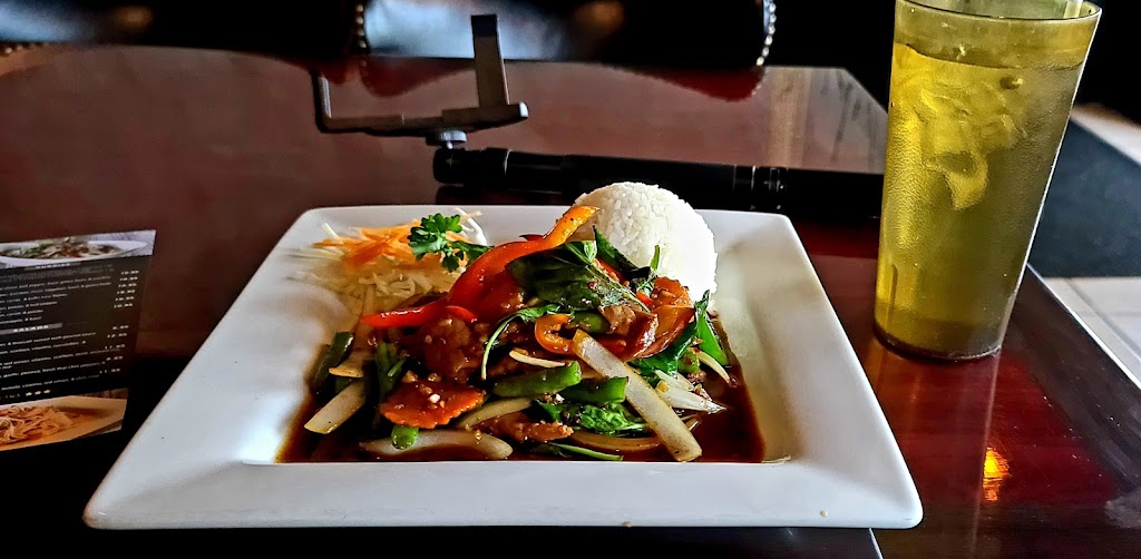 Thai Basil Leaf Restaurant | 805 W Park Row Dr, Arlington, TX 76013, USA | Phone: (817) 277-0440