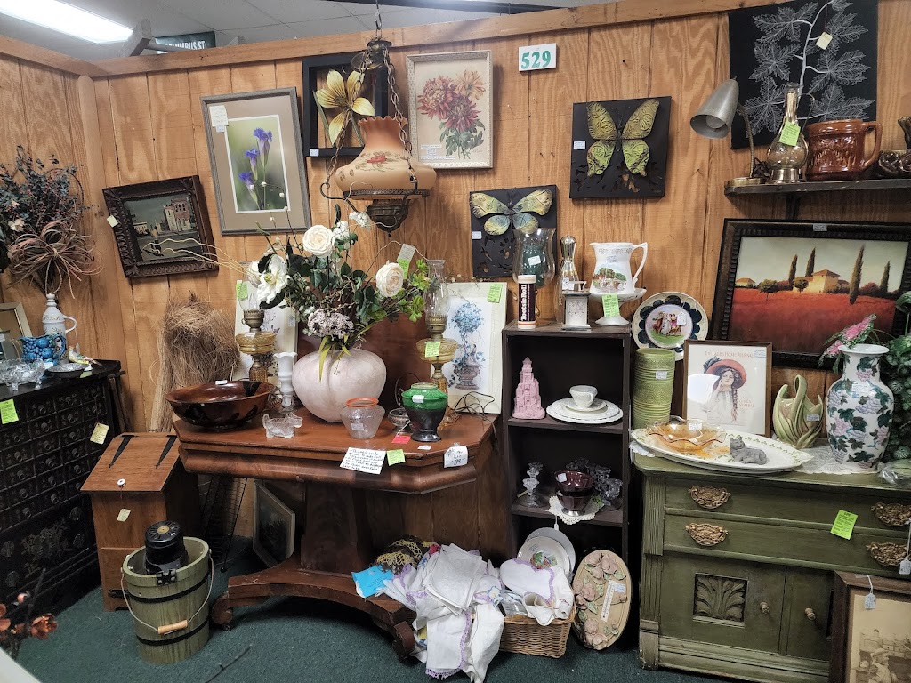 I-76 Antique Mall | 4284 Lynn Rd, Ravenna, OH 44266, USA | Phone: (330) 325-9776