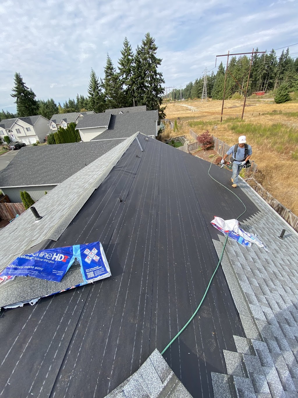 Lobo Roofing, LLC | 8303 19th Ave E, Tacoma, WA 98404, USA | Phone: (253) 651-3106