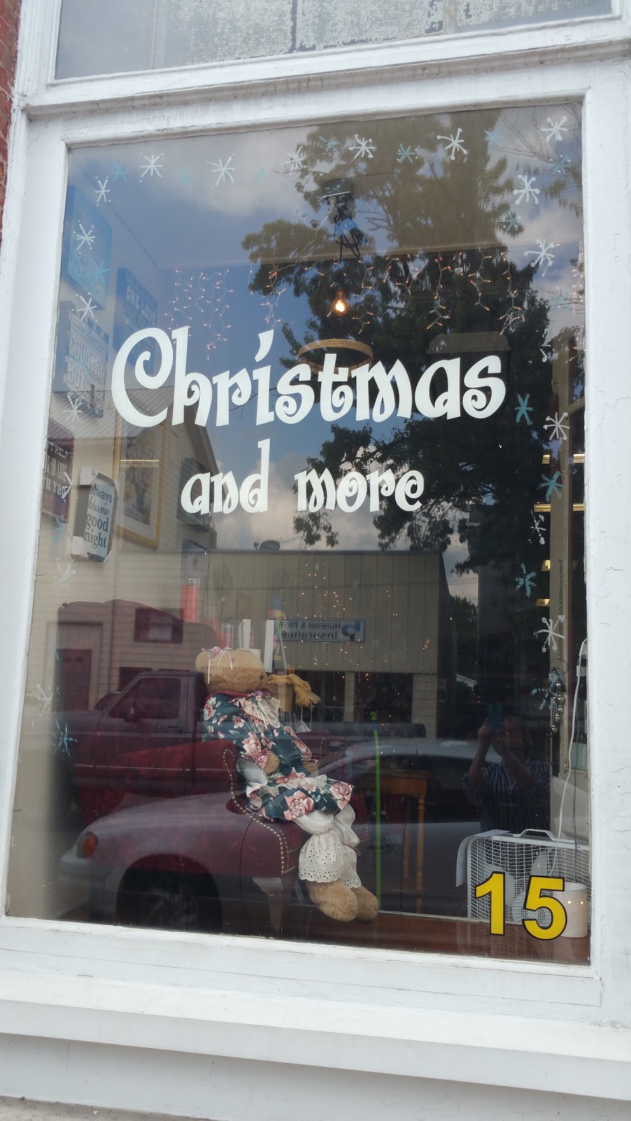 Christmas and More | 15 N London St, Mt Sterling, OH 43143, USA | Phone: (740) 506-3301