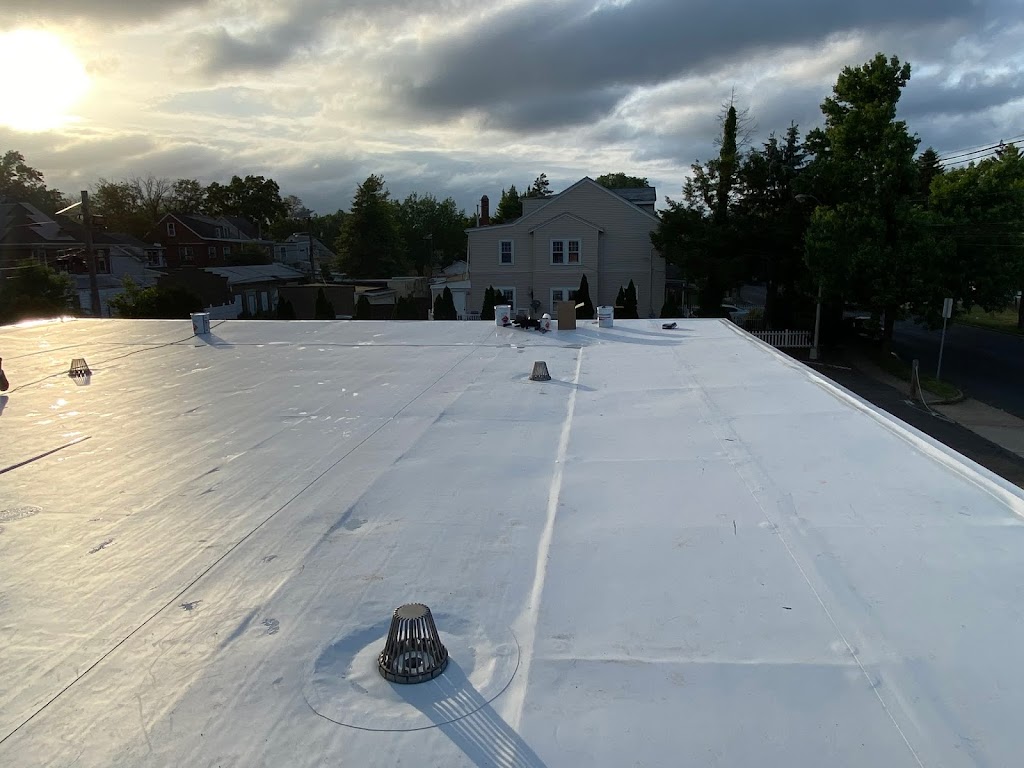 Freedom Roofing LLC | 81 Big Oak Rd suite 128, Morrisville, PA 19067, USA | Phone: (866) 863-1979