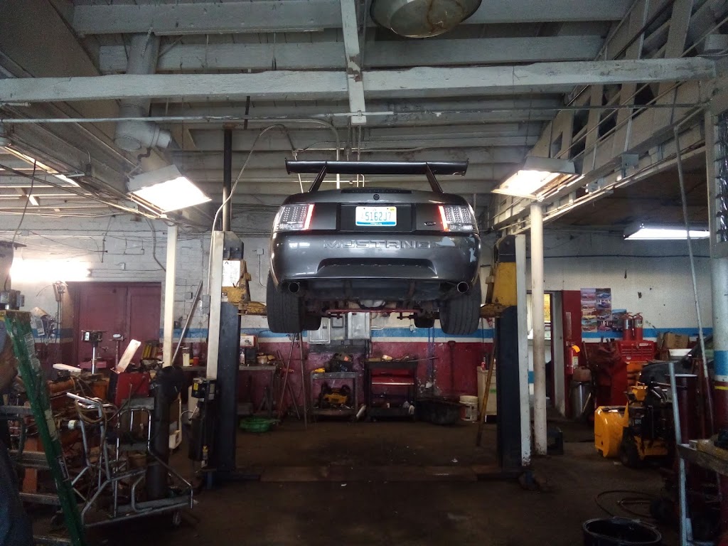 Midwestern Auto Repair | 20401 Fenkell Ave, Detroit, MI 48223, USA | Phone: (313) 535-1063