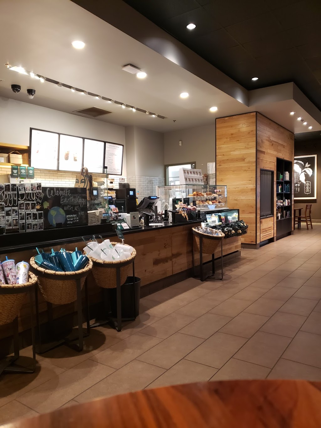 Starbucks | Crossroads Regional Center, 2213 Claribel Rd, Riverbank, CA 95367, USA | Phone: (209) 869-6354