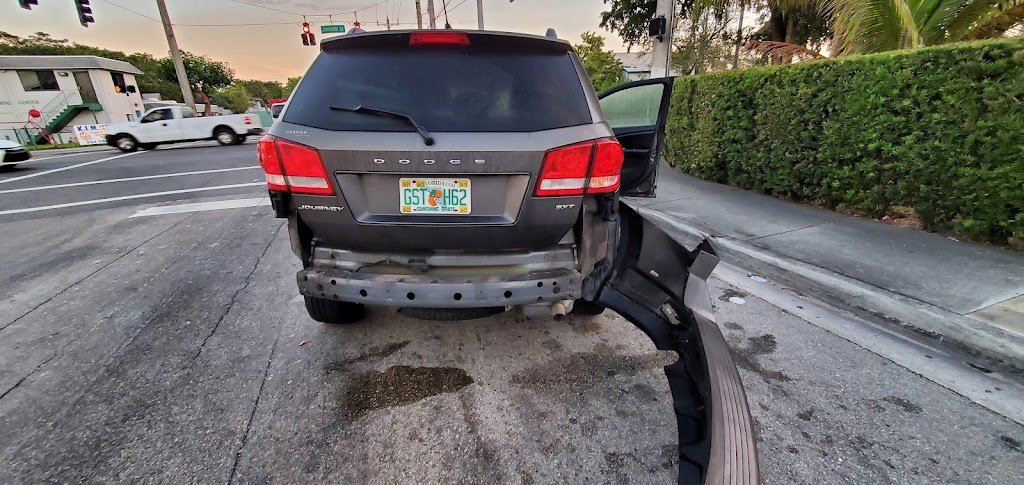 Eddie Dimeglio’s Collision Experts | 4375 SW 60th Ave, Davie, FL 33314, USA | Phone: (954) 792-8514