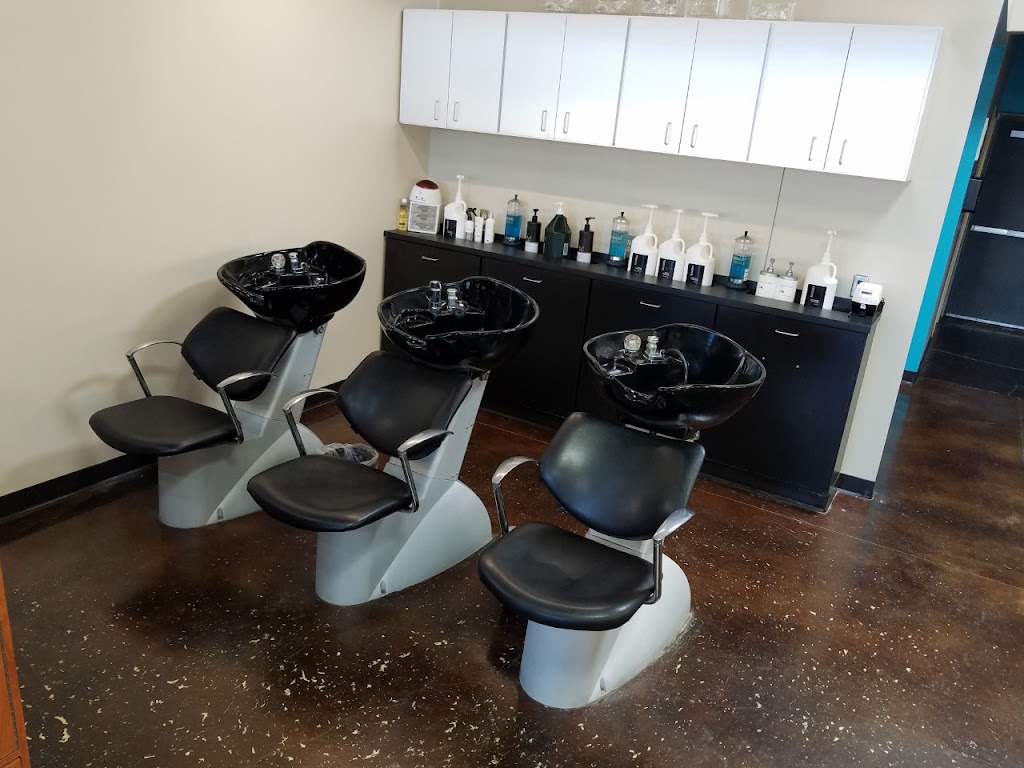 The Hair Lounge | 7555 S 15th St, Lincoln, NE 68512, USA | Phone: (402) 975-2021