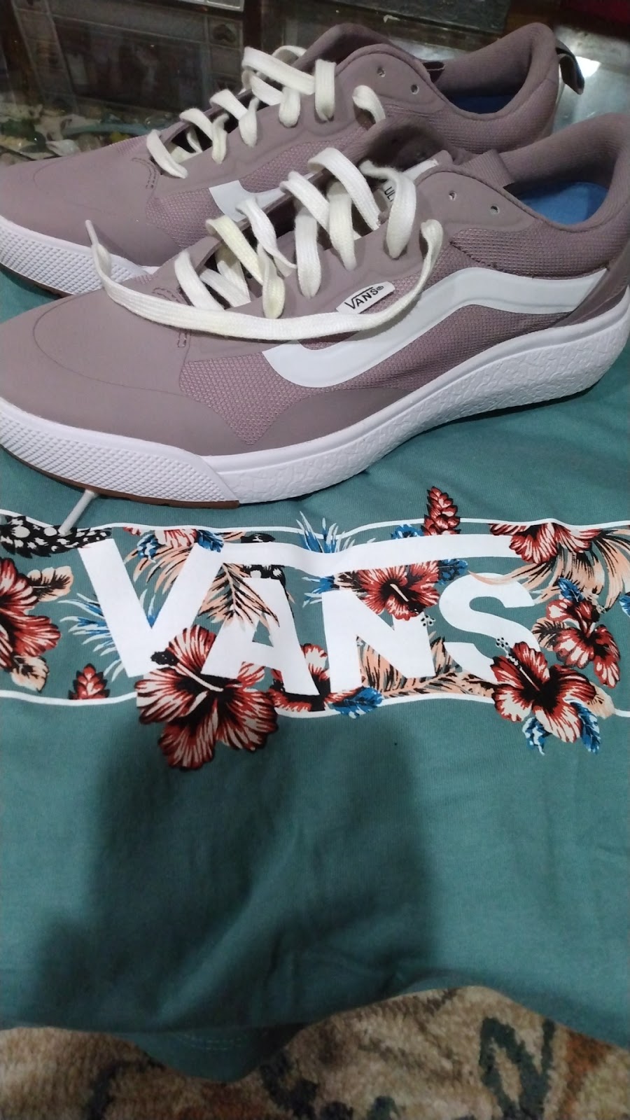 Vans | 1001 N Arney Rd #504, Woodburn, OR 97071, USA | Phone: (503) 982-4239