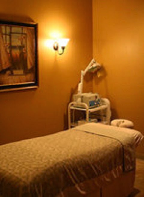 Akira Spa & Salon | 1741 NE Douglas St #102, Lees Summit, MO 64086, USA | Phone: (816) 554-4772