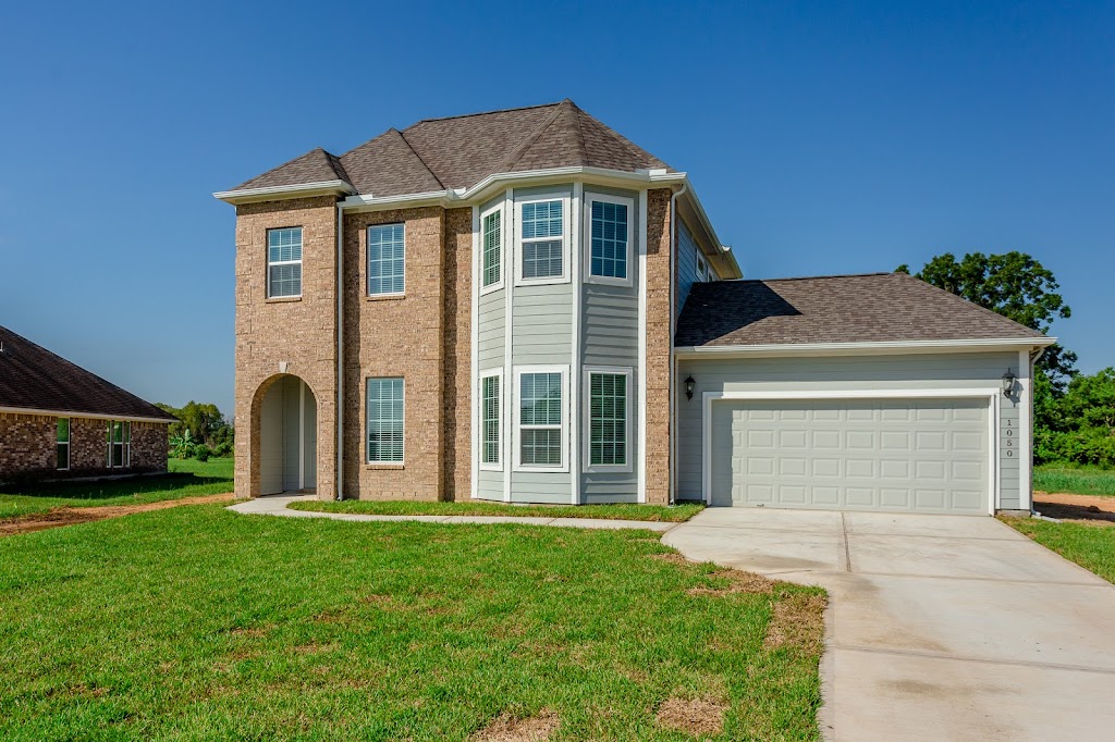 The Oaks at Suncreek Estates - A Wan Bridge Community | 1050 Lakeland Cir, Rosharon, TX 77583, USA | Phone: (855) 218-1452