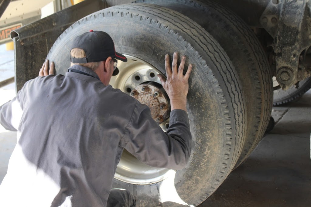 Bauer Built Tire & Service | 1066 Gemini Rd, Eagan, MN 55121, USA | Phone: (612) 351-3311