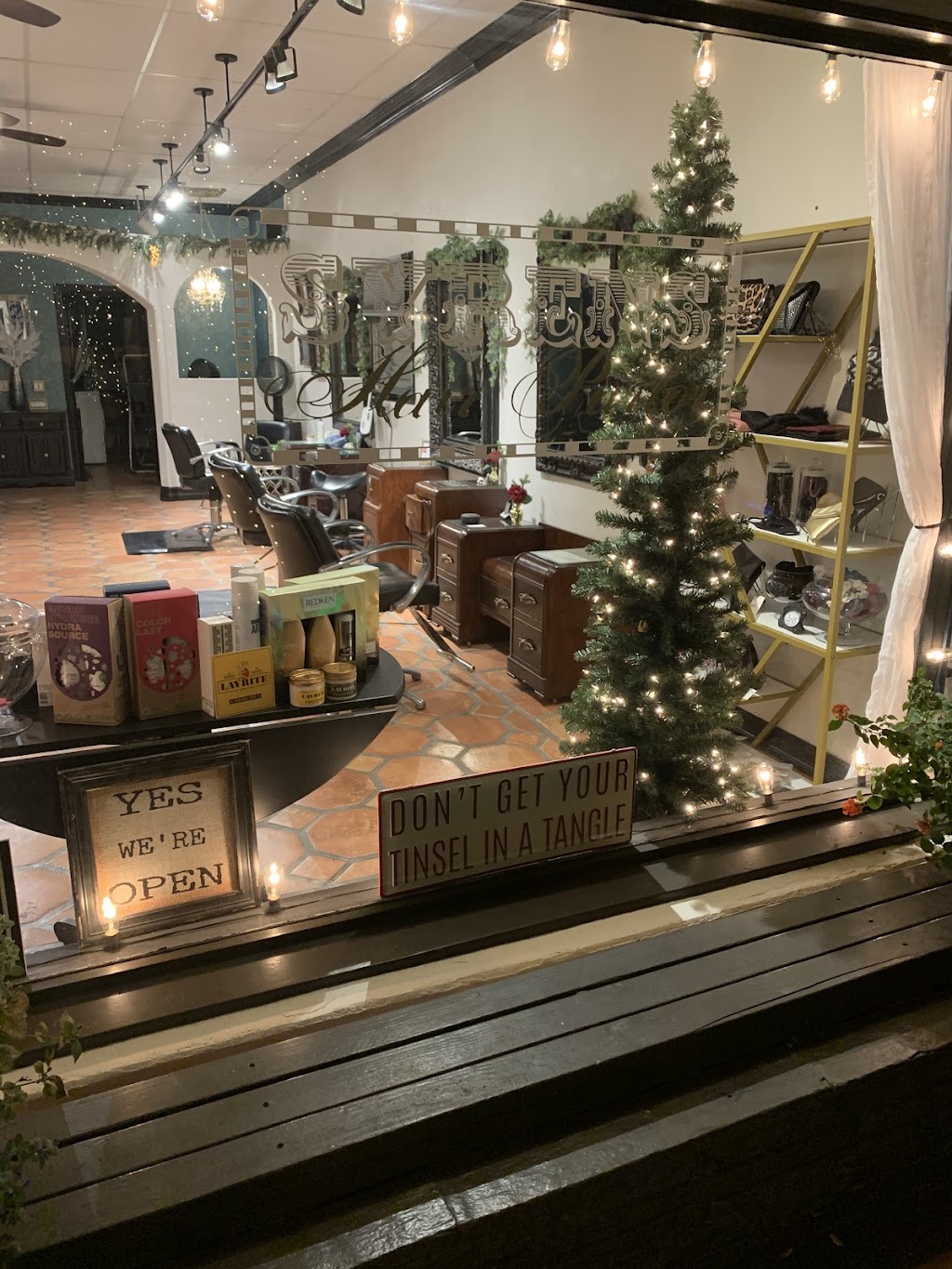 Syrens Hair Parlor | 217 Avenida Del Mar e, San Clemente, CA 92672, USA | Phone: (949) 361-9006