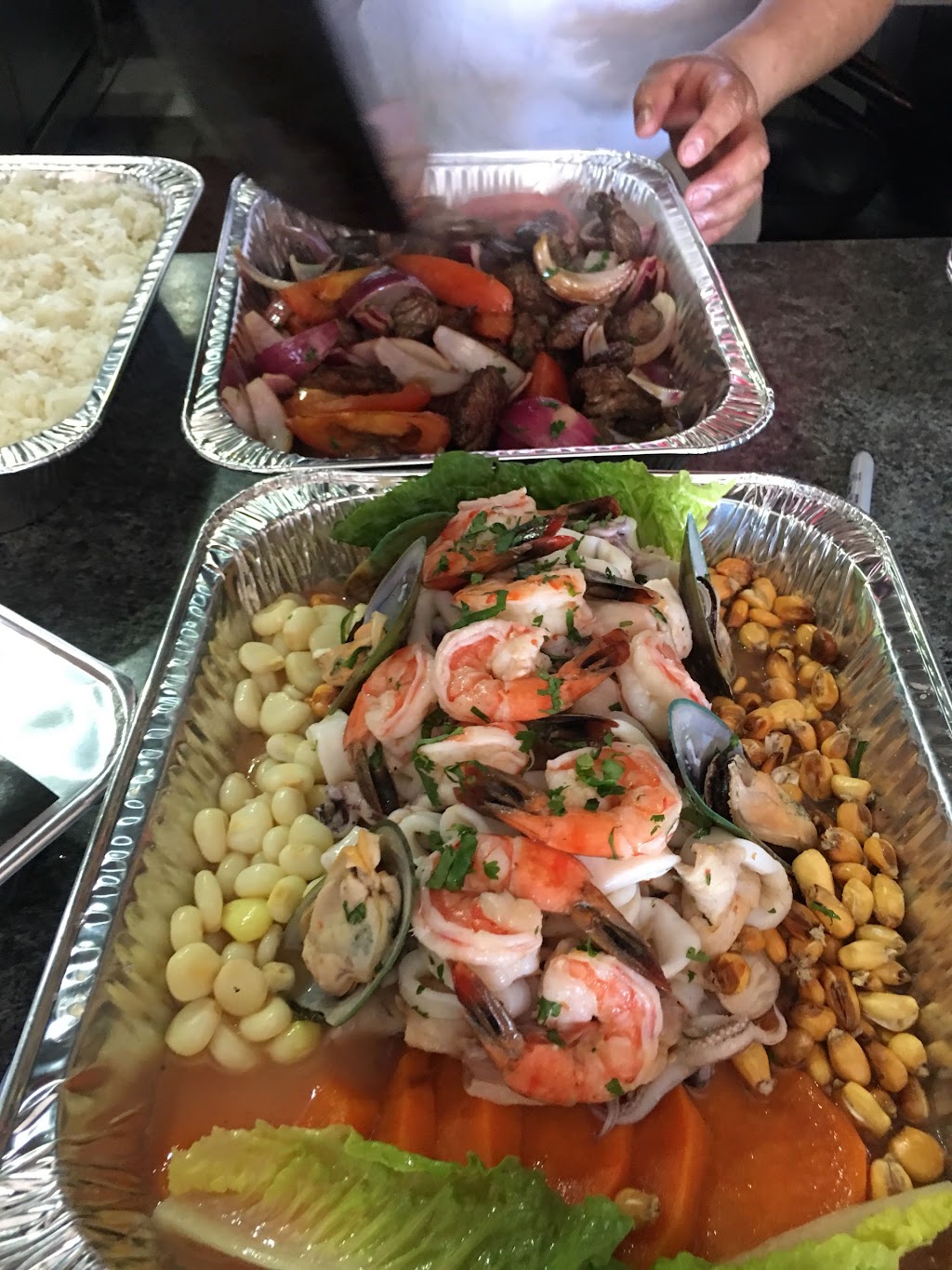 El Incomparable Peruvian Cuisine | 19315 Saticoy St Unit H, Reseda, CA 91335 | Phone: (818) 585-7506