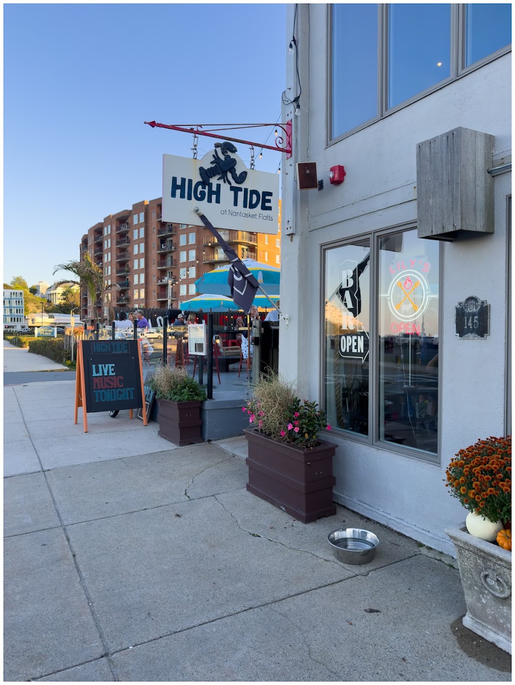 High Tide at Nantasket Flatts | 145 Nantasket Ave, Hull, MA 02045, USA | Phone: (781) 773-1402