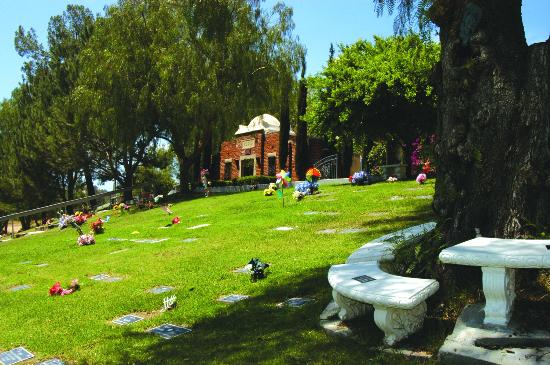 Los Angeles Pet Cemetery | 5068 Old Scandia Ln, Calabasas, CA 91372, USA | Phone: (818) 591-7037
