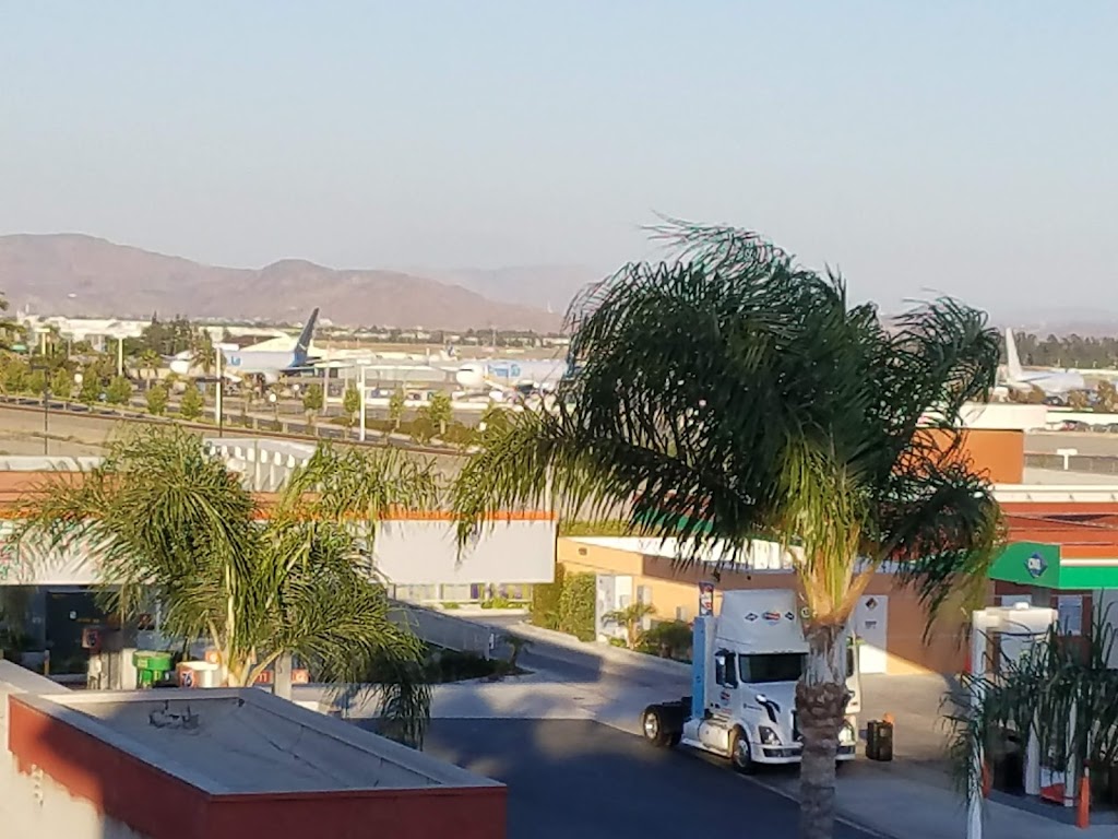 Jack in the Box | 1840 Holt Blvd, Ontario, CA 91761, USA | Phone: (909) 395-9987