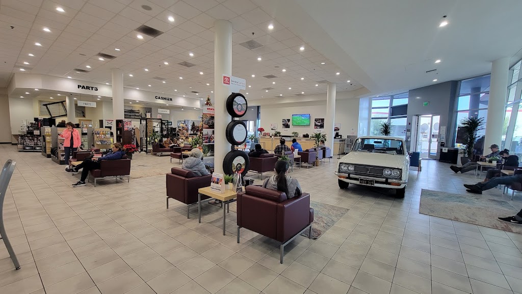 Toyota Carlsbad Parts & Service Department | 6020 Avenida Encinas, Carlsbad, CA 92011, USA | Phone: (760) 438-2000
