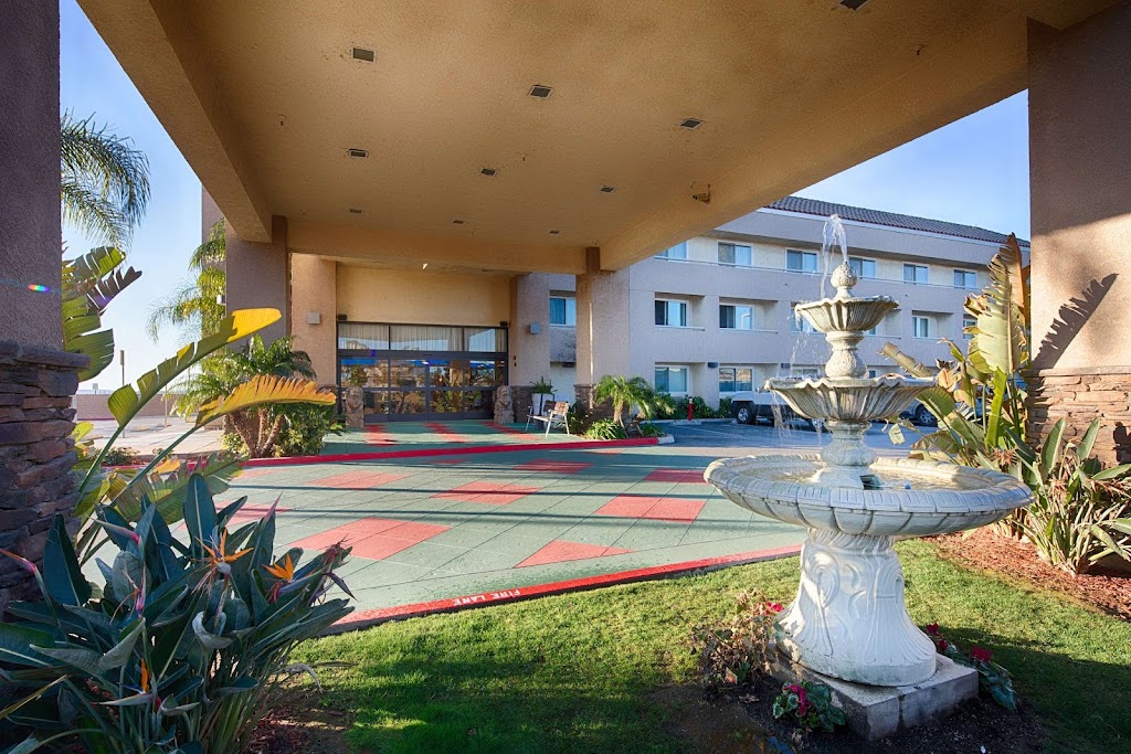 Perris Hotel Inn and Suites | 480 S Redlands Ave, Perris, CA 92570, USA | Phone: (951) 943-5577