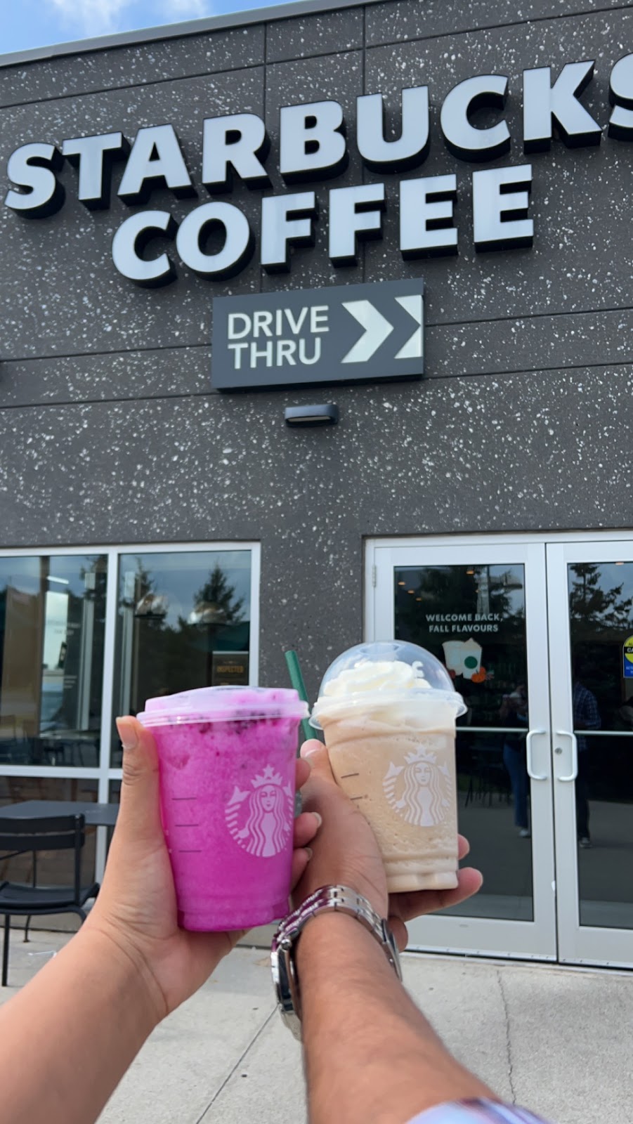 Starbucks | 5931 Kalar Rd, Niagara Falls, ON L2H 0L4, Canada | Phone: (289) 407-4547