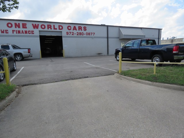 One World Cars | 4441 I-30, Mesquite, TX 75150, USA | Phone: (972) 290-0877