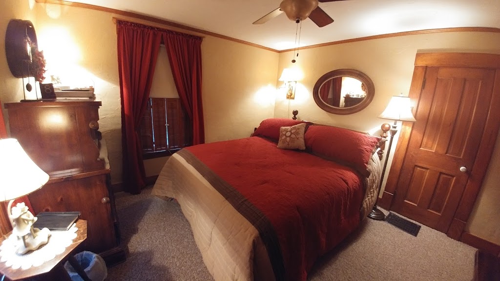 The Quarry Stone Bed & Breakfast | 7855 Quarry Rd, Amherst, OH 44001, USA | Phone: (440) 988-7758