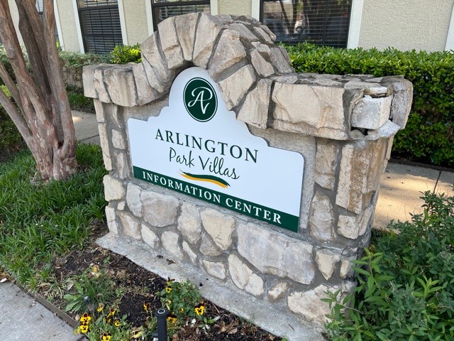 Arlington Park Villas | 1716 Chattanooga Pl, Dallas, TX 75235, USA | Phone: (214) 267-9700