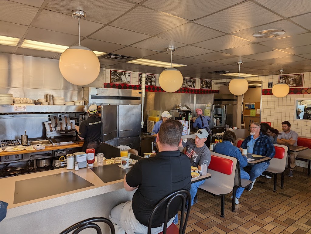 Waffle House | 1074 E Eads Pkwy, Greendale, IN 47025, USA | Phone: (812) 537-0978