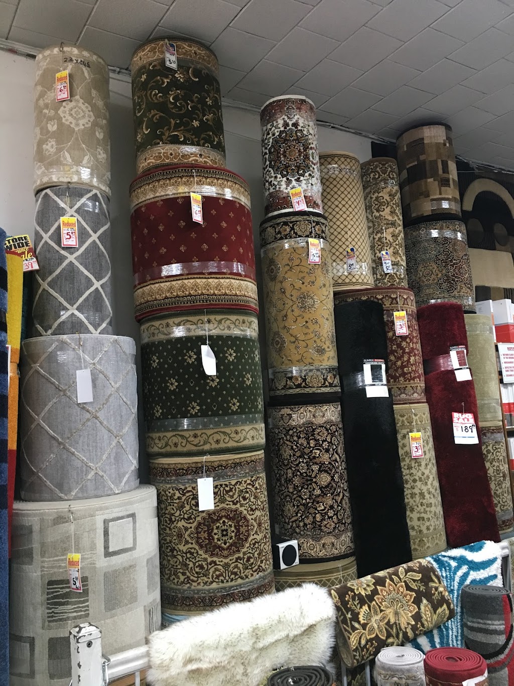 Rainbow Carpet And Rug | Queens Boulevard, Forest Hills, NY 11375, USA | Phone: (718) 275-0300