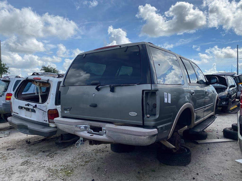 Vicking Junk Car | 1540 Co Rd 44A, Wildwood, FL 34785, USA | Phone: (352) 289-8207